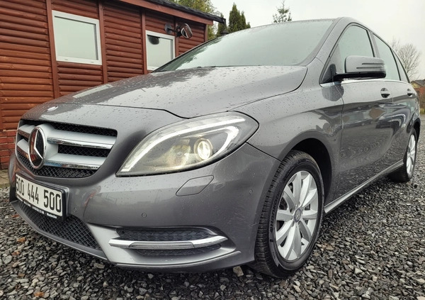 Mercedes-Benz Klasa B cena 47000 przebieg: 131000, rok produkcji 2013 z Łowicz małe 781